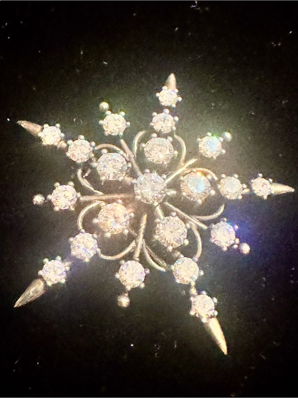Vintage 925 Silver Snowflake brooch with CZ Clear Crystal accents - Picture 7 of 10